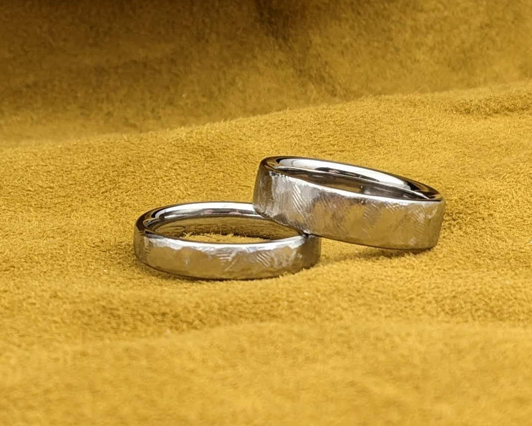 Duo Wedding Rings ( Couples version )